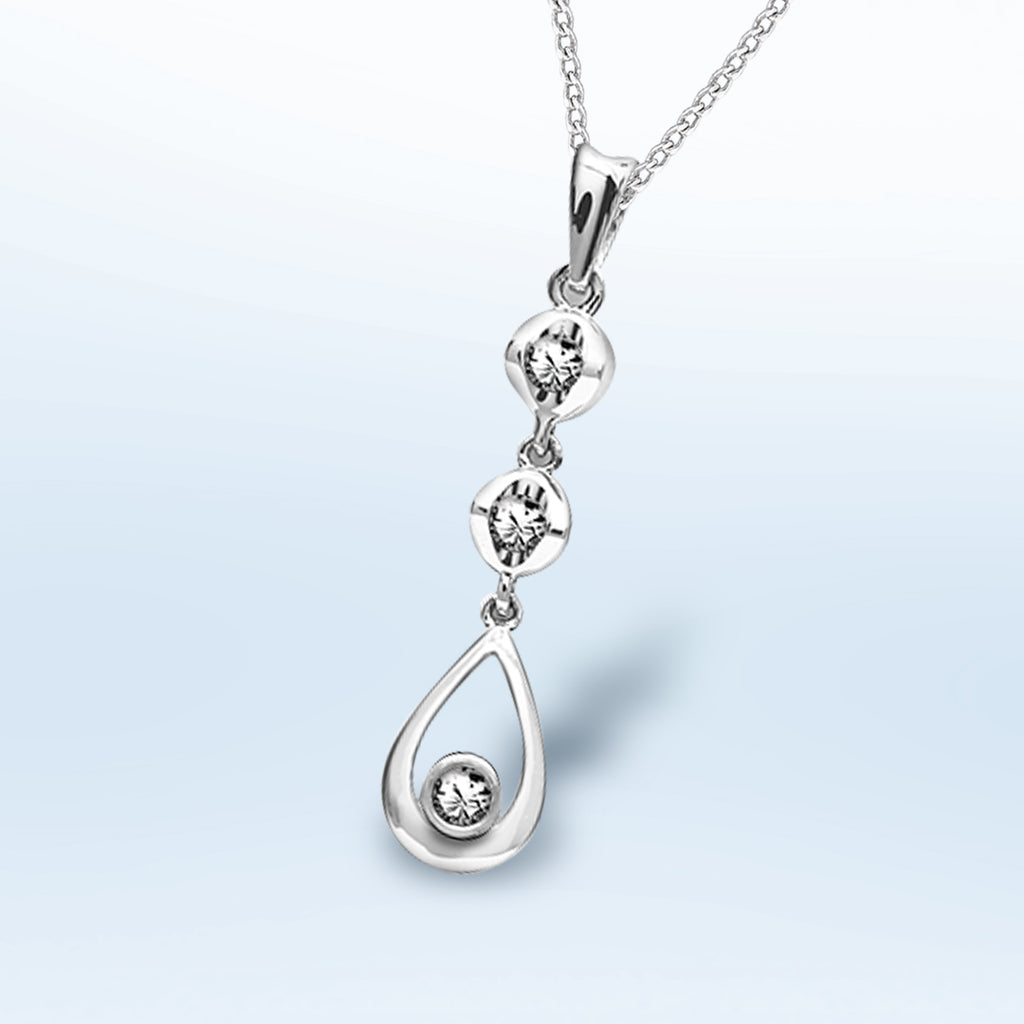 18K White Gold & Diamond Pendant