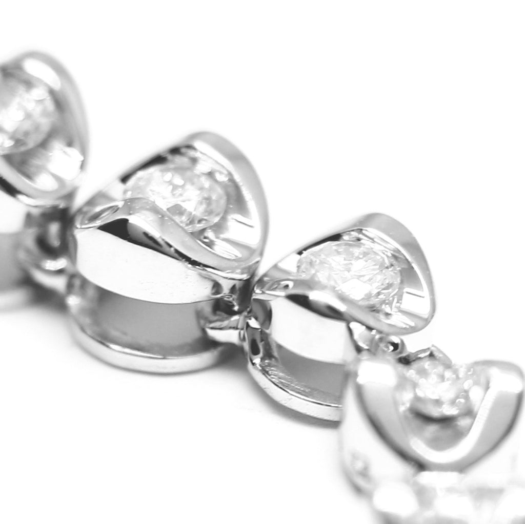 18K White Gold & Diamond Pendant