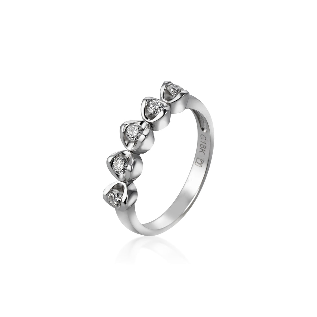 18K White Gold & Diamond Ring