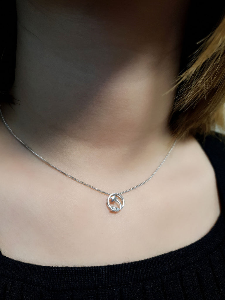 18K White Gold & Diamond Pendant